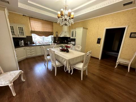 будинок за адресою Центральна вул.