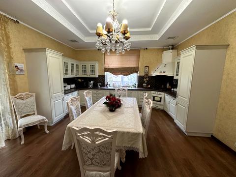 будинок за адресою Центральна вул.