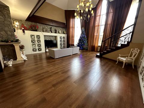 будинок за адресою Центральна вул.