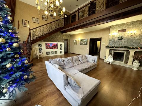 будинок за адресою Центральна вул.