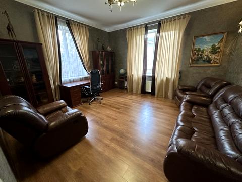 будинок за адресою Центральна вул.