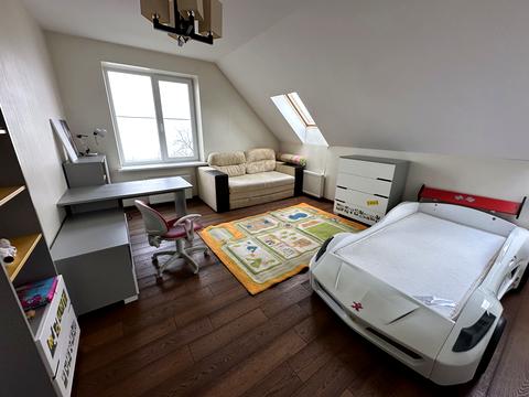 будинок за адресою Центральна вул.