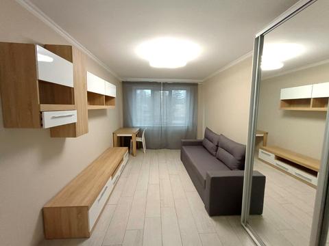 квартира за адресою Київ, Мілютенка вул., 23