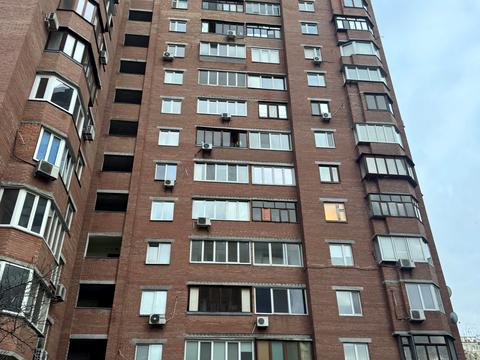 квартира за адресою Київ, Анни Ахматової вул., 3