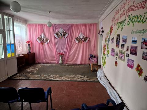 комерційна за адресою Миру, 45