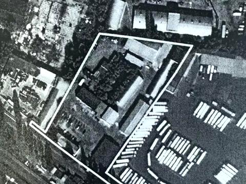 комерційна за адресою Малинська вул., 1