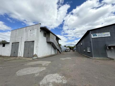 комерційна за адресою Малинська вул., 1