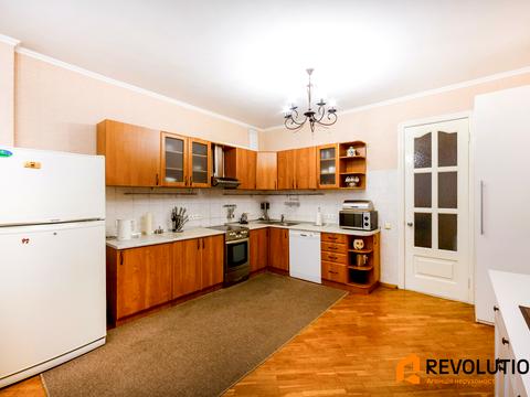 квартира по адресу Златоустовская ул., 10-12