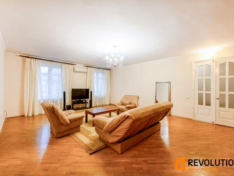 квартира по адресу Златоустовская ул., 10-12