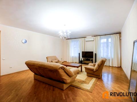 квартира по адресу Златоустовская ул., 10-12