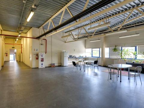 комерційна за адресою Шолуденка вул., 19