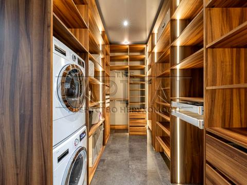 будинок за адресою Щаслива вул.