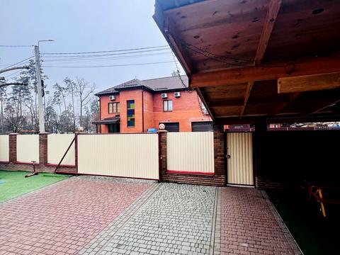 комерційна за адресою Шевченка вул., 1-А