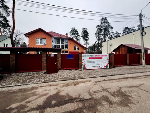 комерційна за адресою Шевченка вул., 1-А