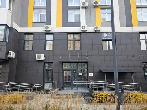 комерційна за адресою Микільсько-Слобідська вул., 10