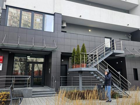 комерційна за адресою Микільсько-Слобідська вул., 10