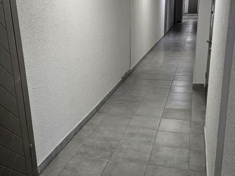 комерційна за адресою Микільсько-Слобідська вул., 10