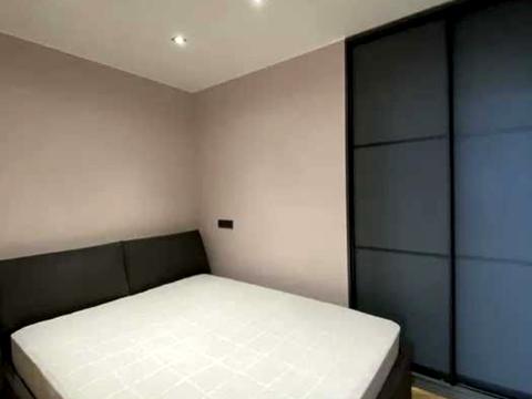 квартира за адресою Ревуцького вул., 9