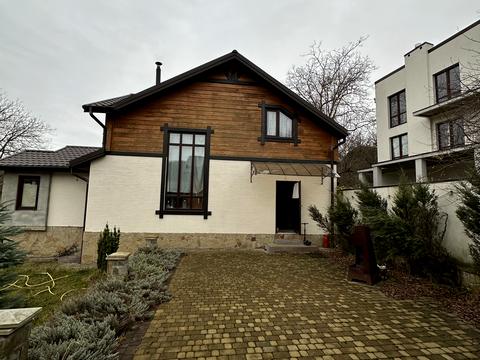 будинок за адресою с. Бережани, долинівка, 2