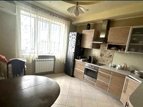 квартира по адресу Академика Павлова ул., 142б