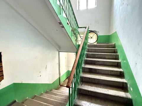 квартира за адресою Центральна вул., 15