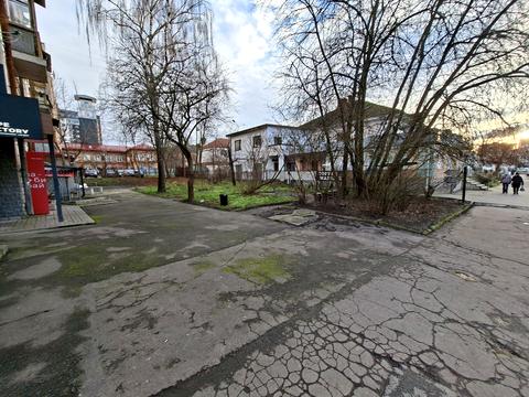 комерційна за адресою Шевченка вул., 48