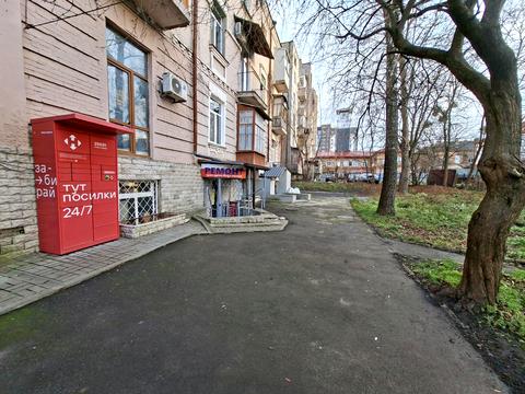 комерційна за адресою Шевченка вул., 48