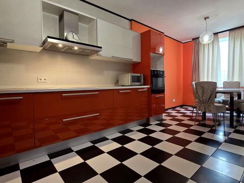 квартира за адресою Дмитра Чижевського вул. (Петра Чаадаєва), 2-А