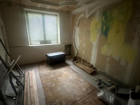 коммерческая по адресу Вячеслава Черновола ул., 1