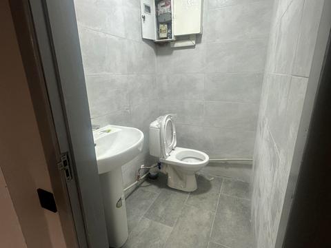 коммерческая по адресу Вячеслава Черновола ул., 1