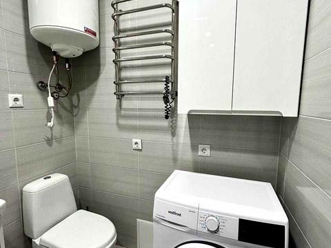 квартира за адресою Салютна вул., 2к6