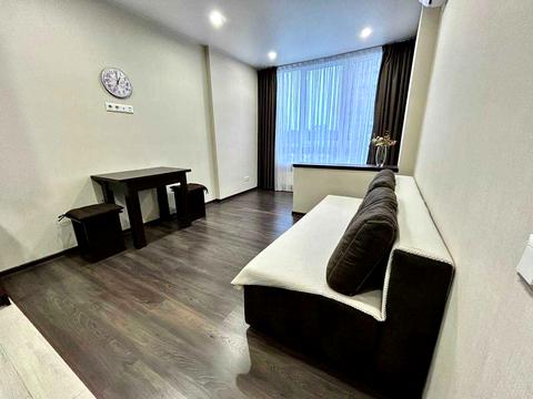 квартира за адресою Салютна вул., 2к6