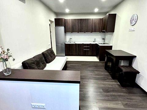 квартира за адресою Салютна вул., 2к6