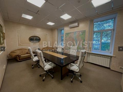 комерційна за адресою Панаса Мирного вул., 2/1