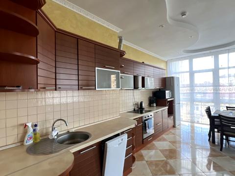 квартира за адресою Київ, Білоруська вул., 3