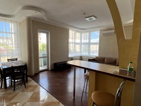 квартира за адресою Київ, Білоруська вул., 3