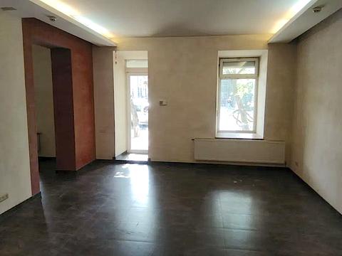 коммерческая по адресу Новосельского ул., 33