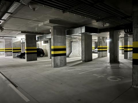 паркомісце за адресою Загорівська вул. (Багговутівська), 25