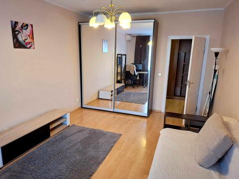 квартира за адресою Ревуцького вул., 5