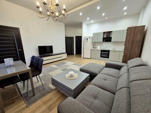 квартира за адресою Дмитра Яворницького просп. (Карла Маркса), 5