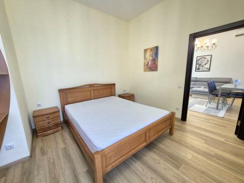 квартира за адресою Дмитра Яворницького просп. (Карла Маркса), 5