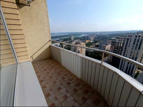 квартира за адресою Дмитра Яворницького просп. (Карла Маркса), 5