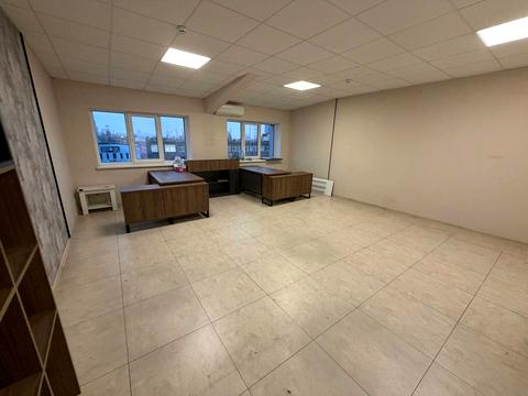 комерційна за адресою Київ, Новокостянтинівська вул., 1в