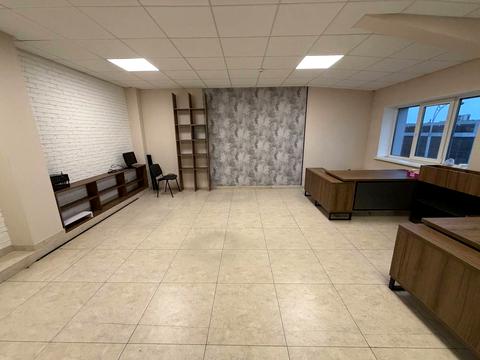 комерційна за адресою Київ, Новокостянтинівська вул., 1в