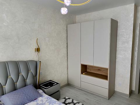 квартира за адресою Олександра Олеся вул., 9-А