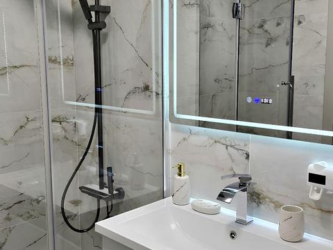 квартира за адресою Олександра Олеся вул., 9-А