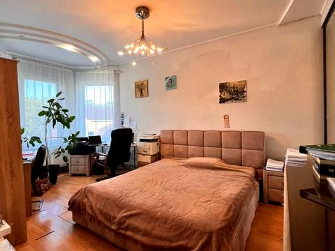 будинок за адресою Ромашкова вул.