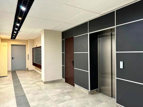 комерційна за адресою Нагірна вул., 16/18