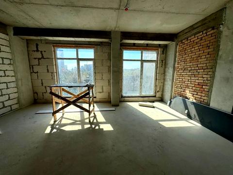 комерційна за адресою Нагірна вул., 16/18