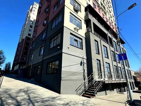 комерційна за адресою Нагірна вул., 16/18